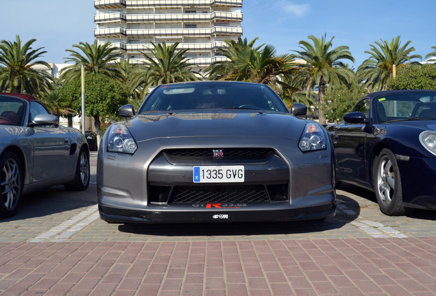 Nissan GT-R