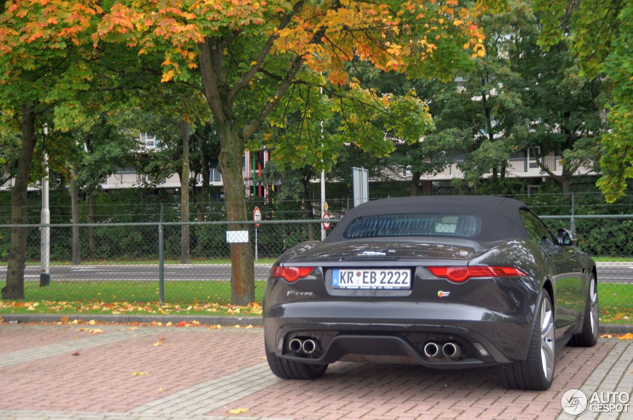 Jaguar F-TYPE S V8 Convertible