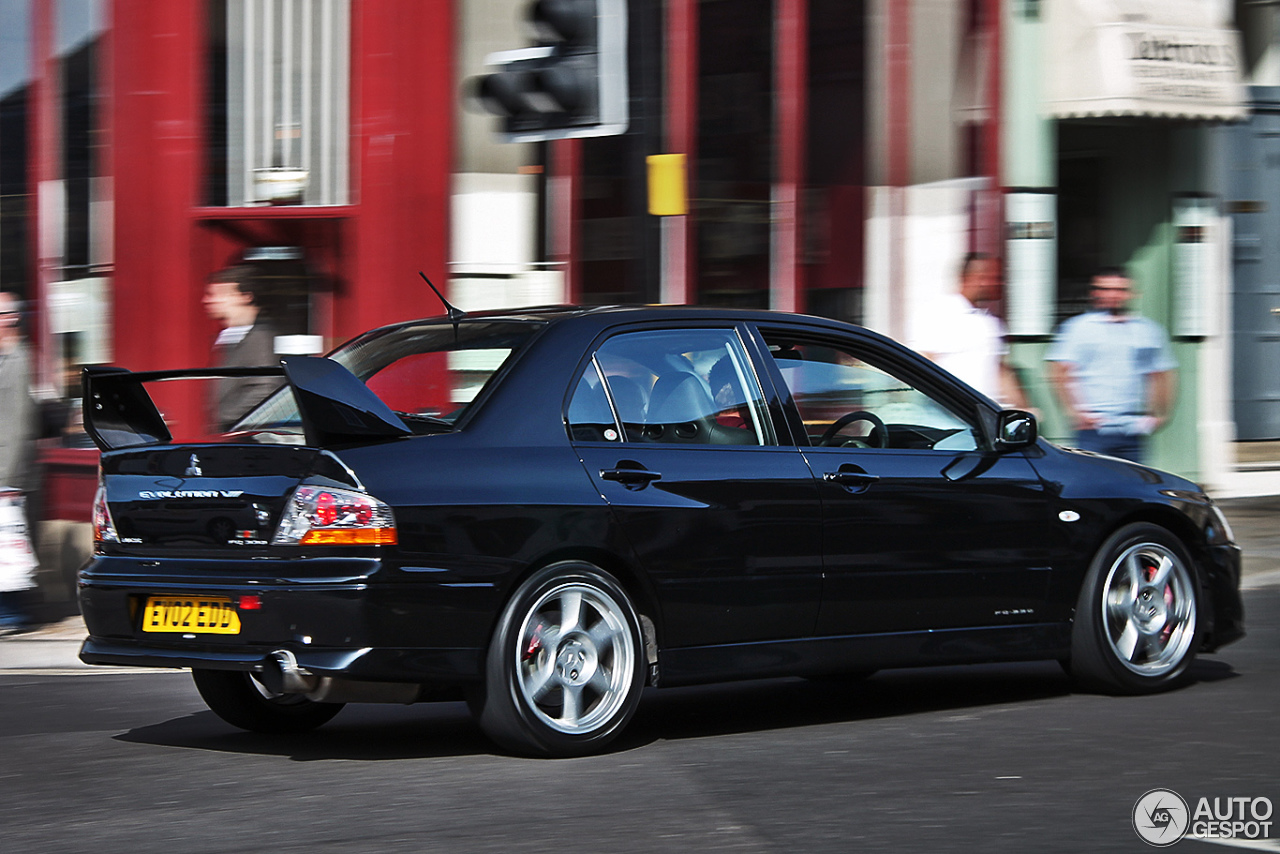 Mitsubishi Lancer Evolution VIII FQ-330