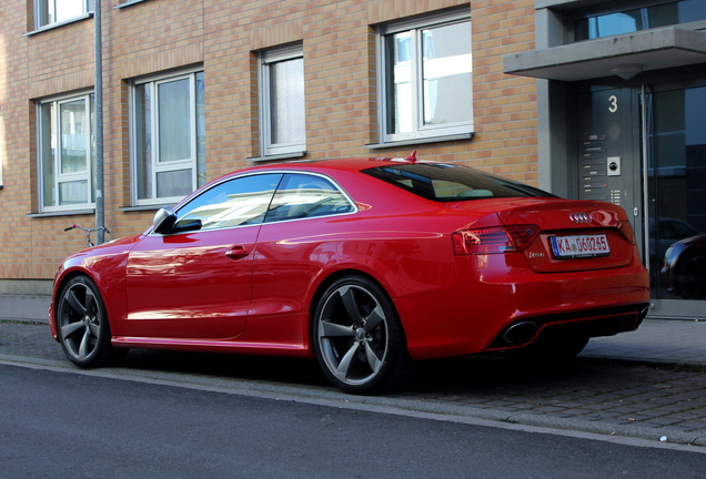 Audi RS5 B8 2012