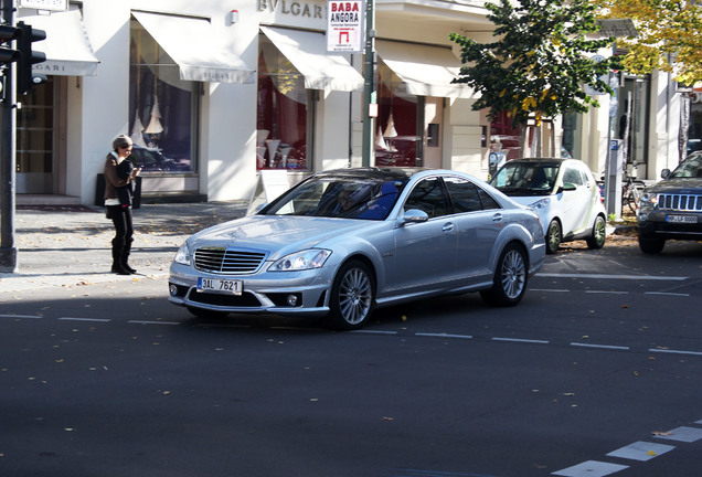 Mercedes-Benz S 63 AMG W221