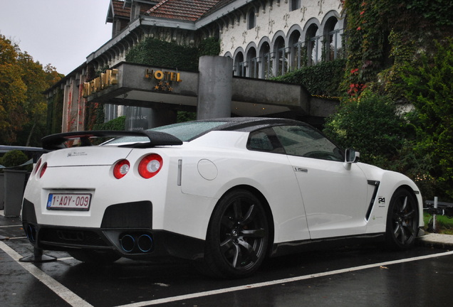 Nissan GT-R