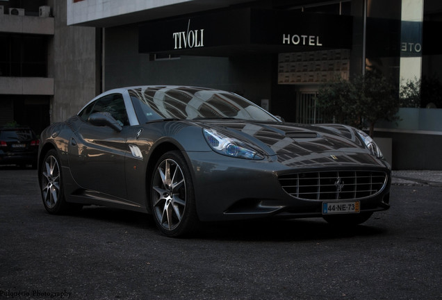 Ferrari California