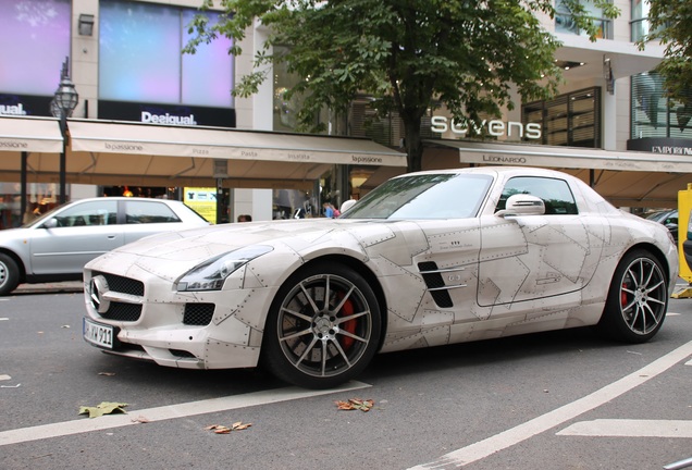 Mercedes-Benz SLS AMG