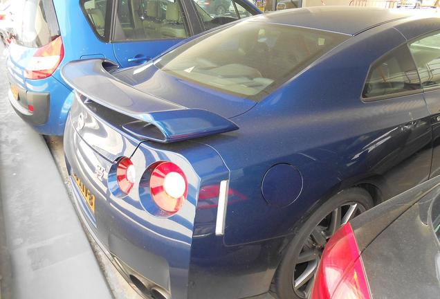 Nissan GT-R 2012