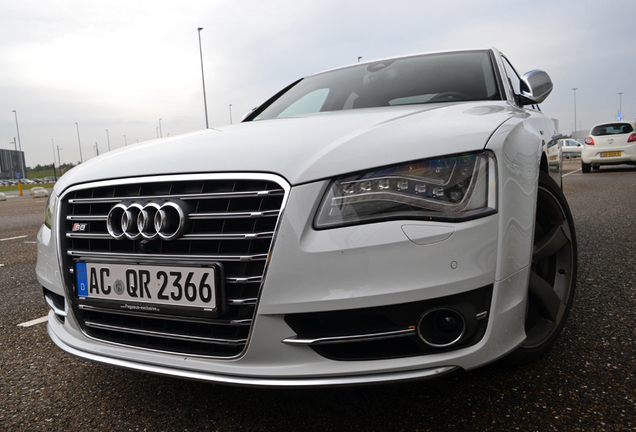 Audi S8 D4