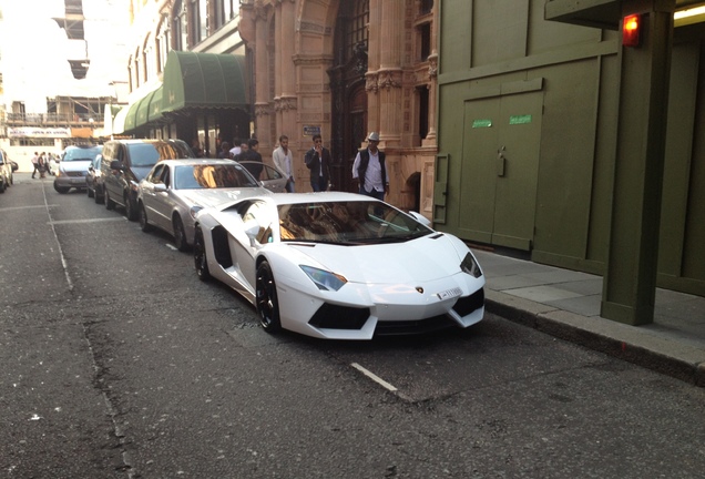 Lamborghini Aventador LP700-4