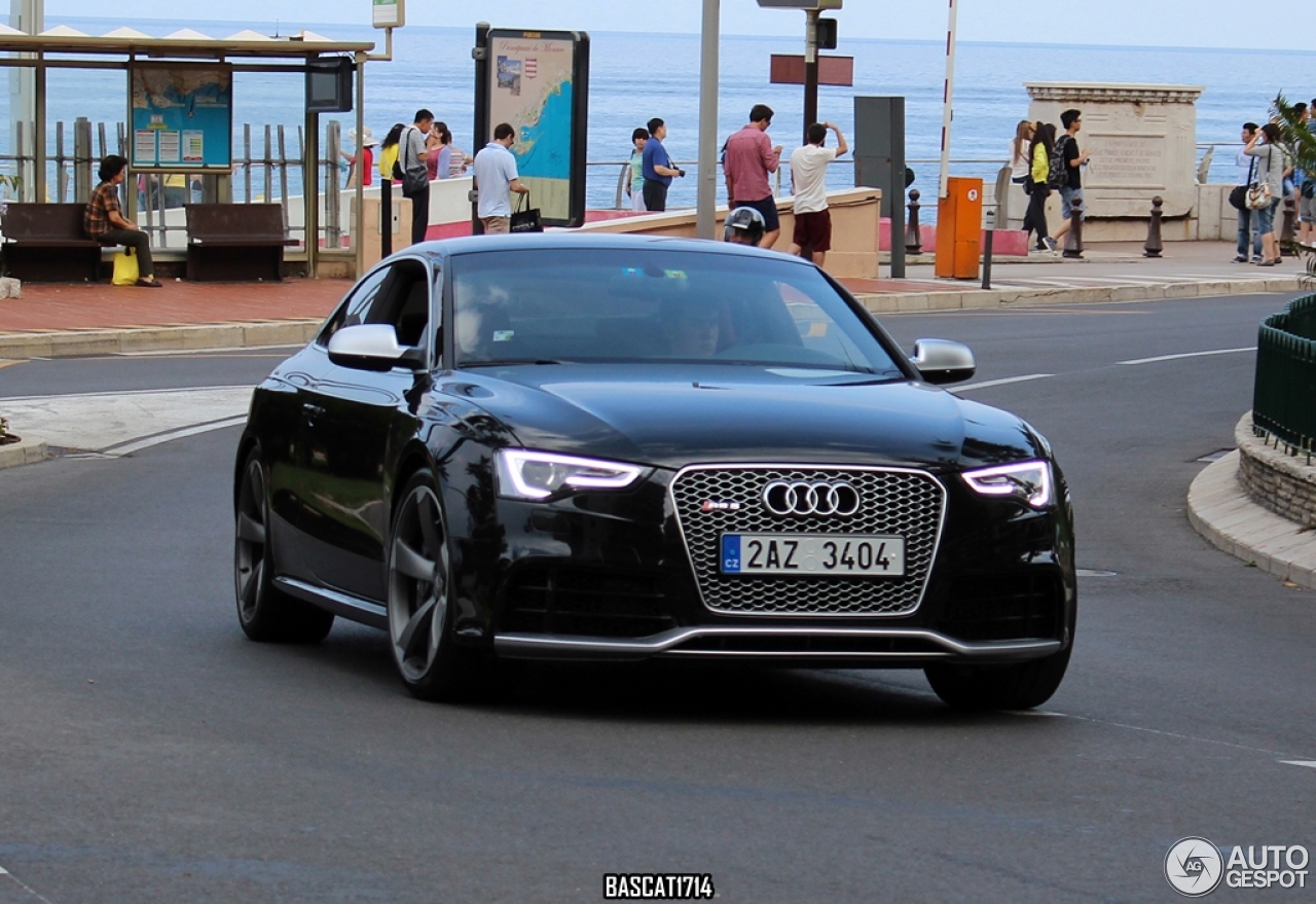 Audi RS5 B8 2012