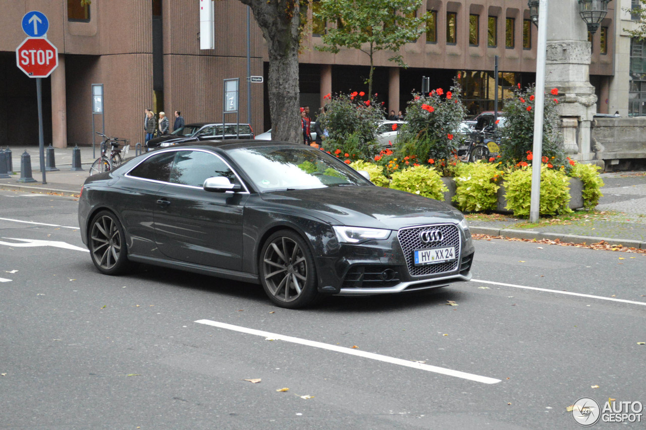 Audi RS5 B8 2012