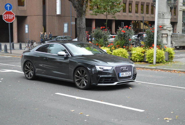 Audi RS5 B8 2012