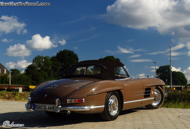 Mercedes-Benz 300SL Roadster