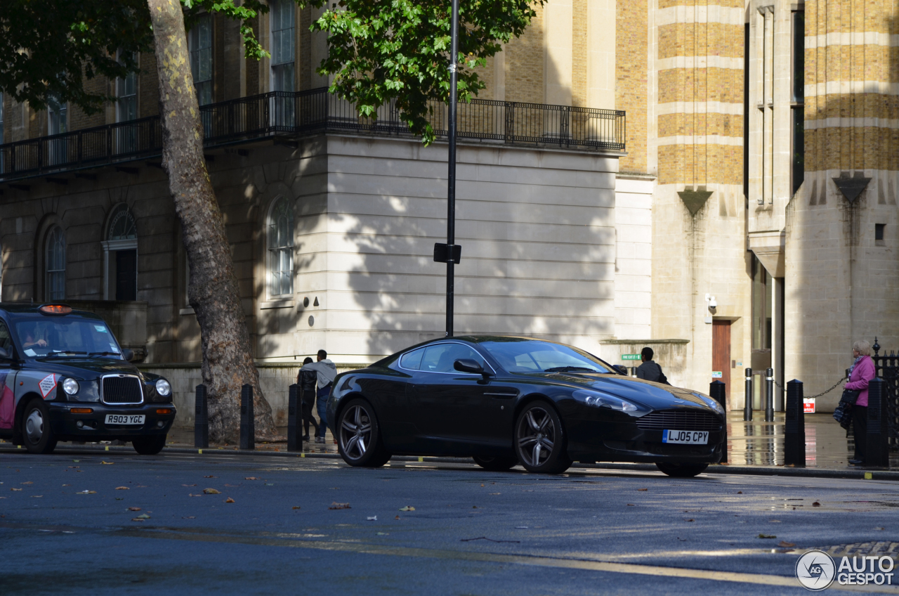 Aston Martin DB9