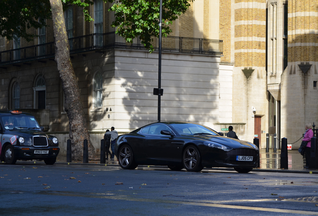 Aston Martin DB9