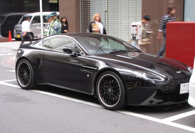 Aston Martin V8 Vantage