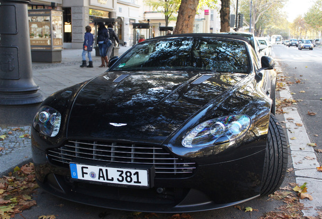 Aston Martin V8 Vantage Roadster 2012