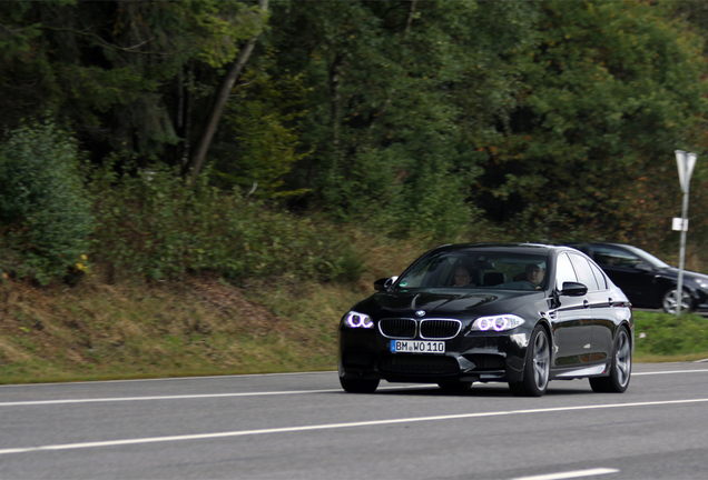 BMW M5 F10 2011