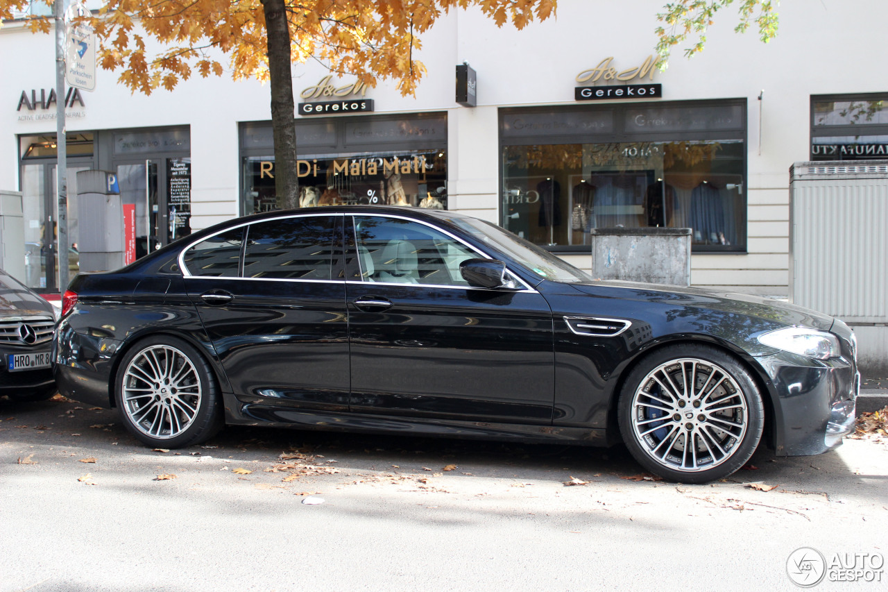 BMW M5 F10 2011