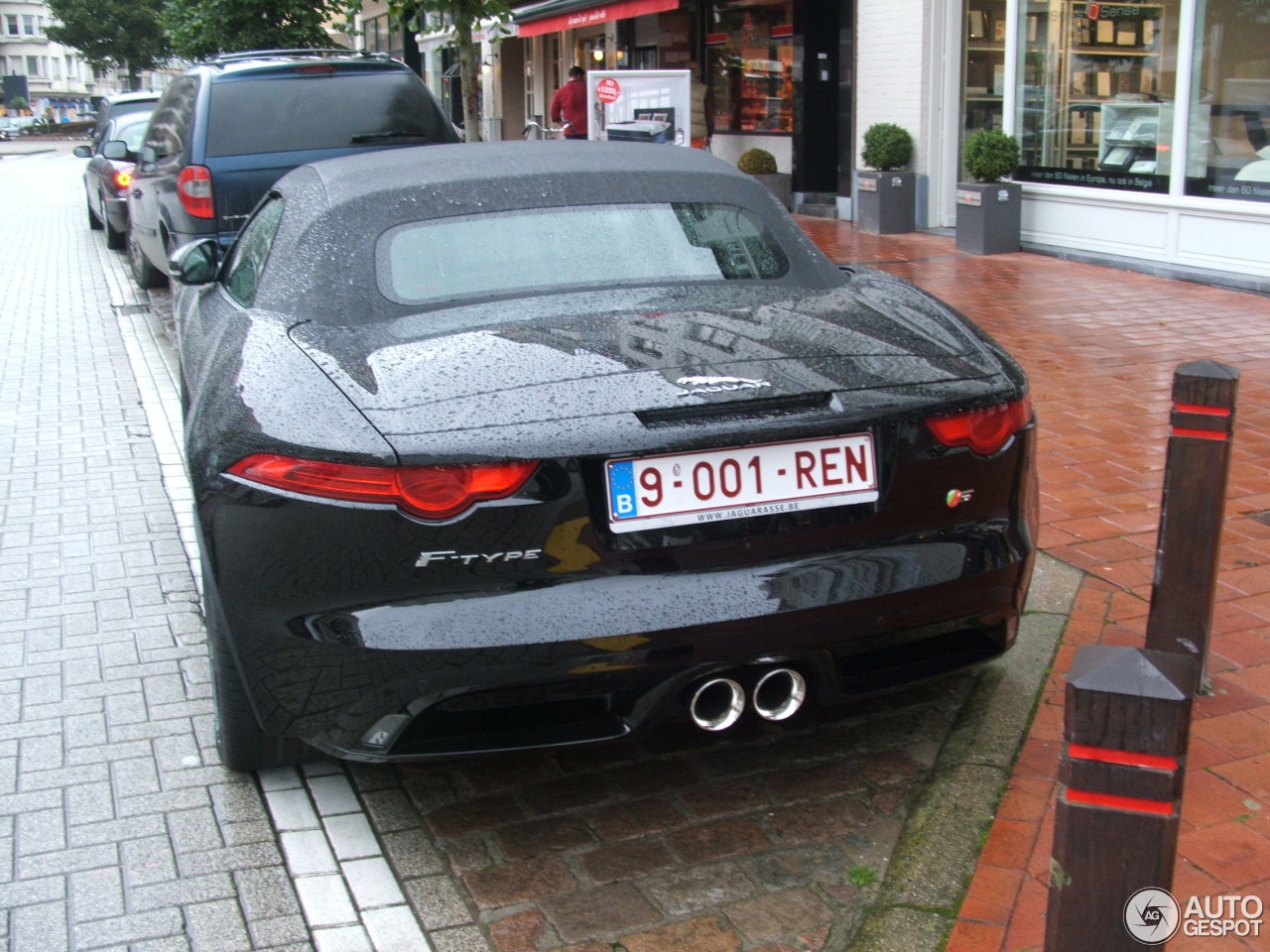 Jaguar F-TYPE S Convertible