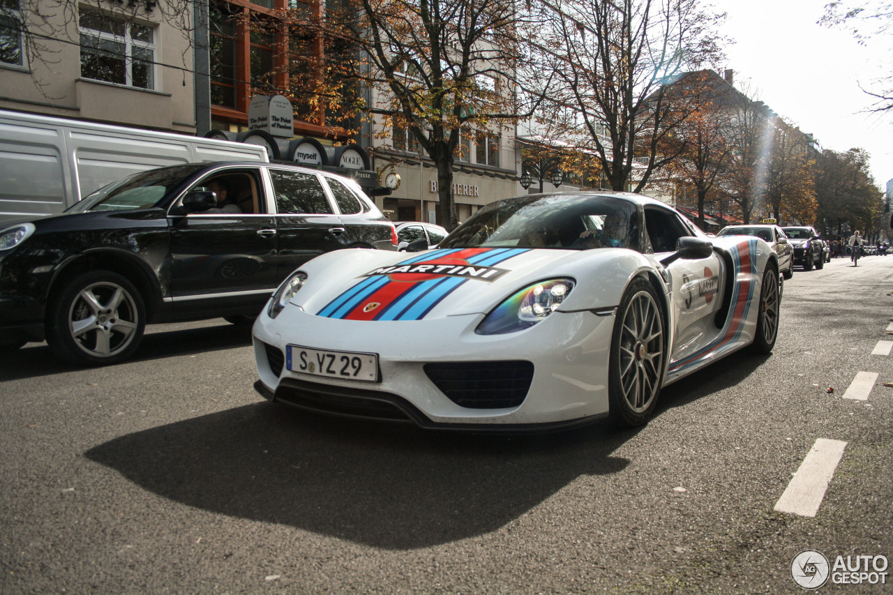 Porsche 918 Spyder Weissach Package