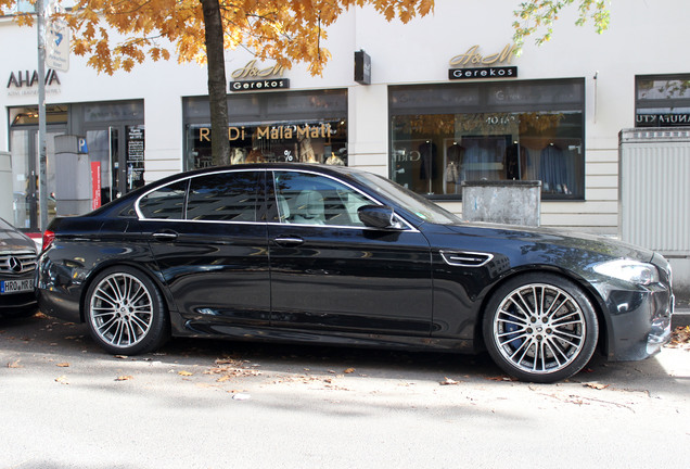 BMW M5 F10 2011