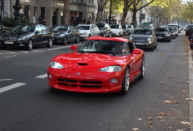 Dodge Viper RT/10 1996