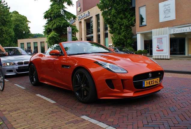 Jaguar F-TYPE S Convertible