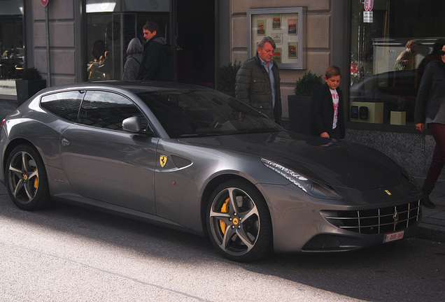 Ferrari FF