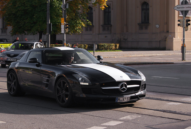 Mercedes-Benz SLS AMG