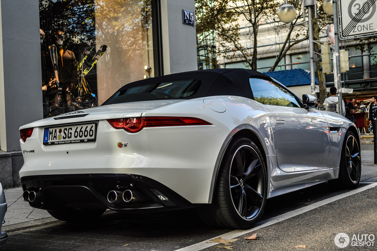 Jaguar F-TYPE S V8 Convertible