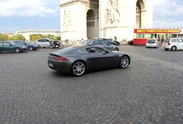 Aston Martin V8 Vantage