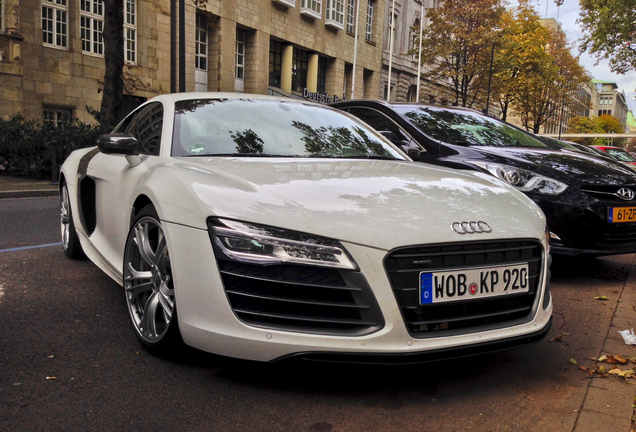 Audi R8 V10 Plus 2013