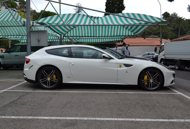 Ferrari FF