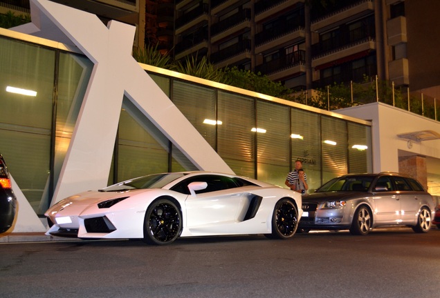 Lamborghini Aventador LP700-4