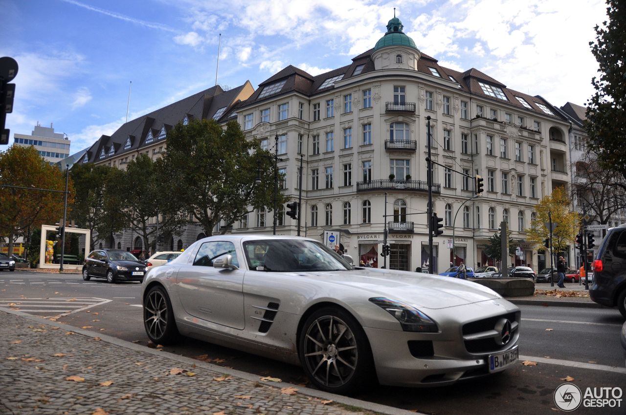 Mercedes-Benz SLS AMG