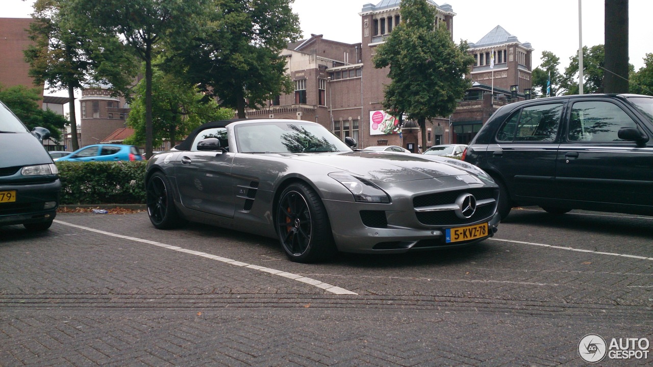 Mercedes-Benz SLS AMG Roadster