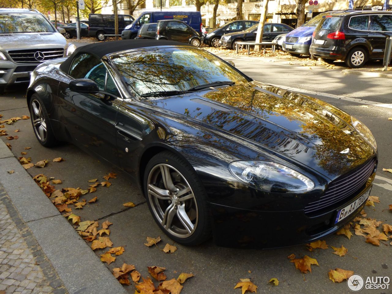 Aston Martin V8 Vantage Roadster