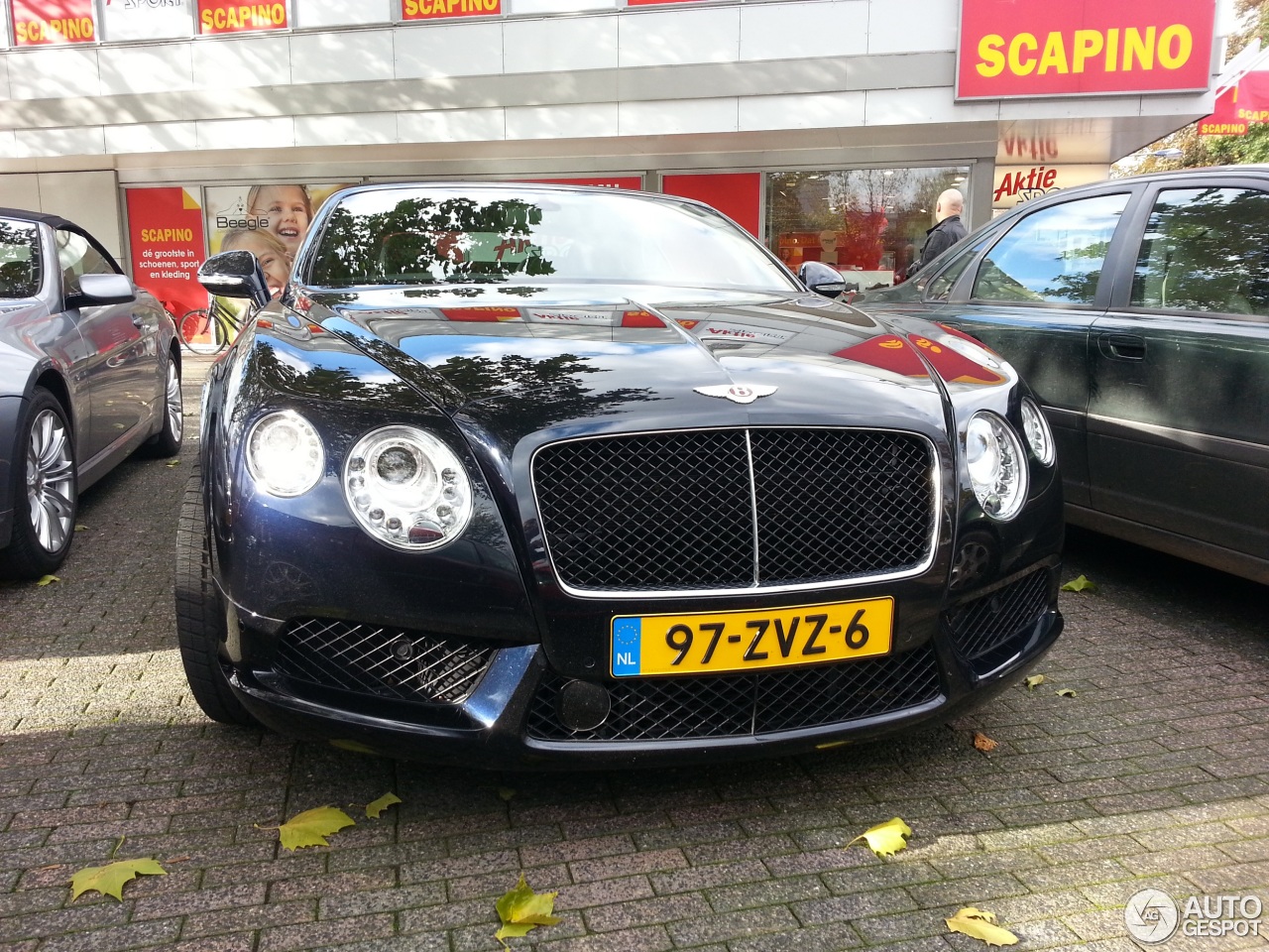 Bentley Continental GTC V8