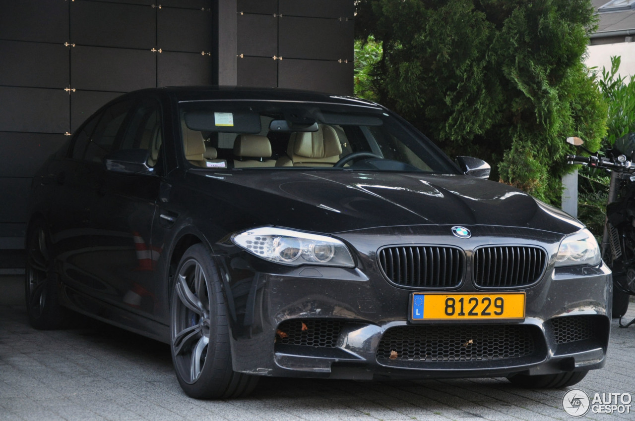 BMW M5 F10 2011