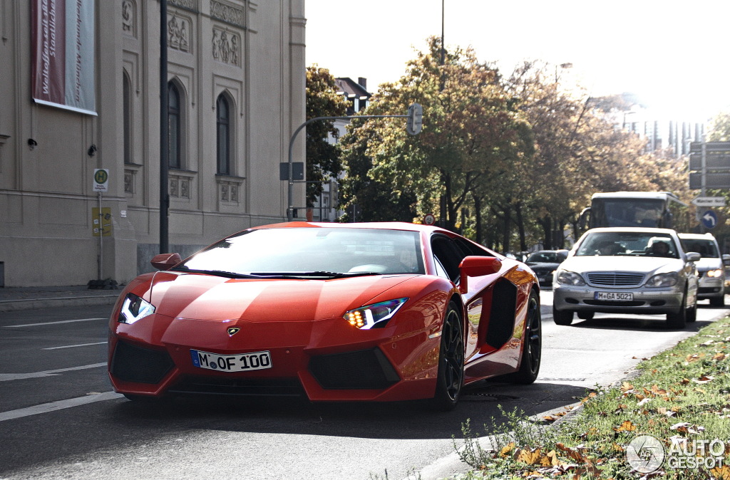 Lamborghini Aventador LP700-4