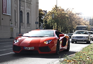 Lamborghini Aventador LP700-4