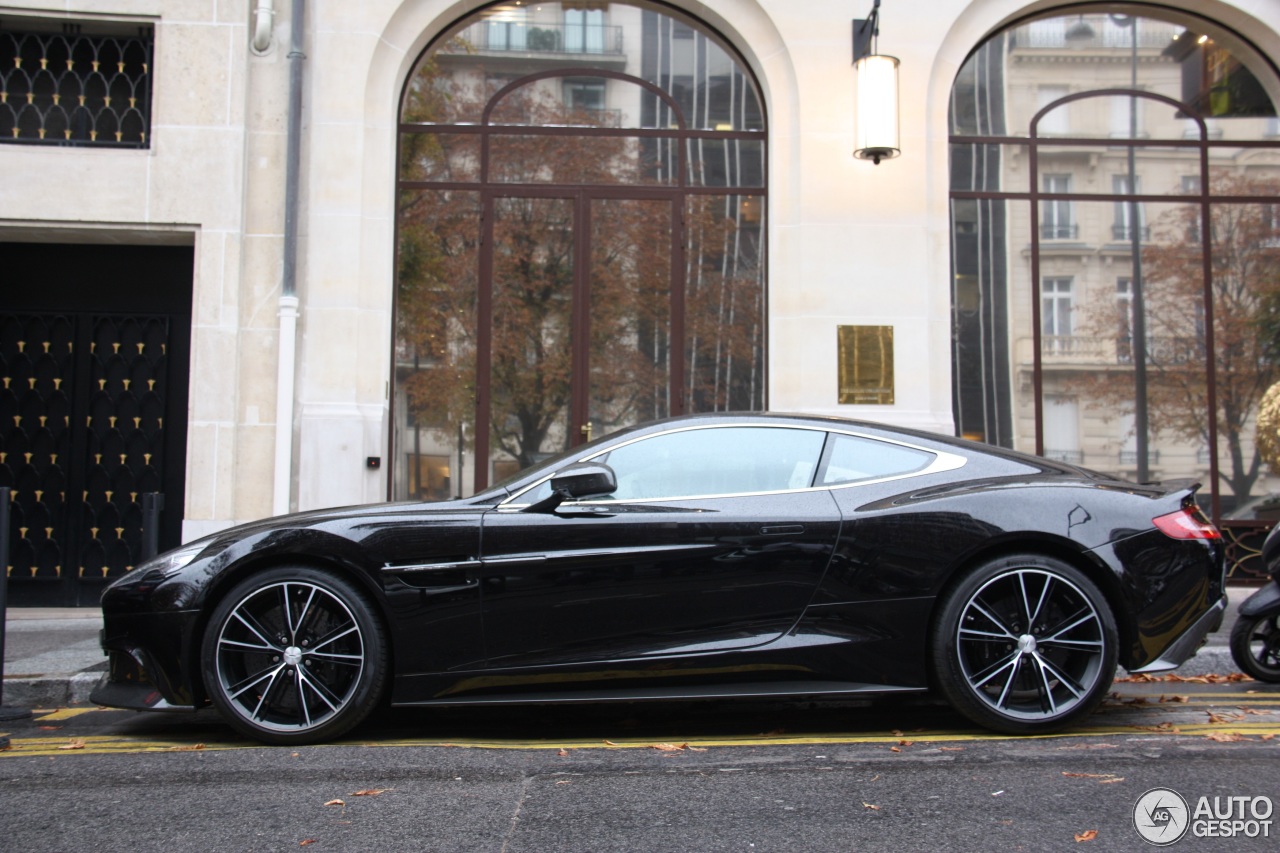 Aston Martin Vanquish 2013