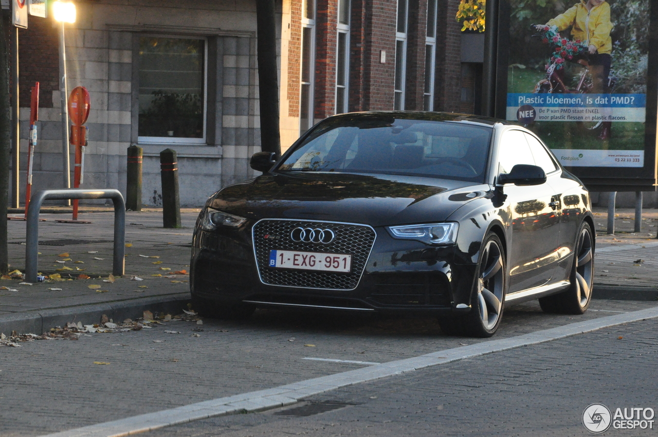 Audi RS5 B8 2012