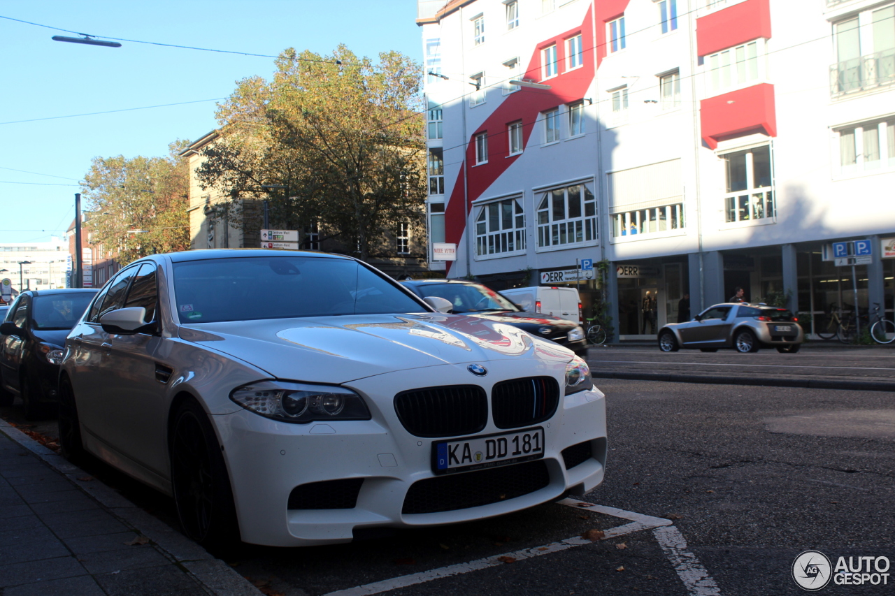 BMW M5 F10 2011