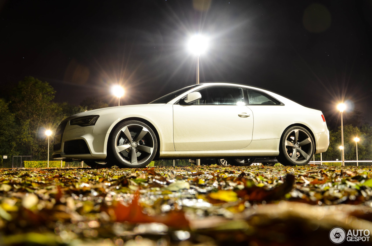 Audi RS5 B8 2012