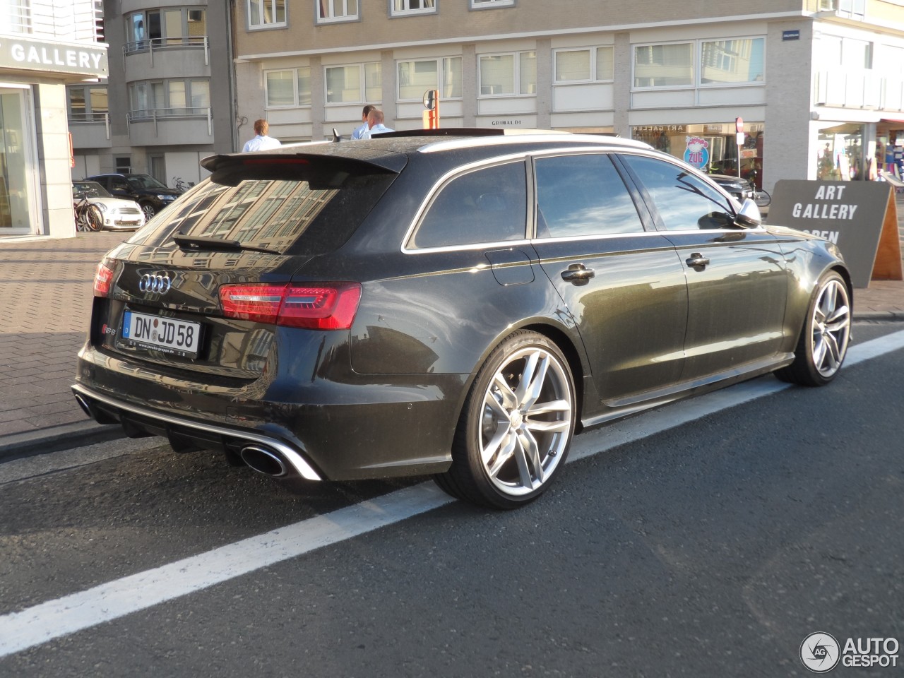 Audi RS6 Avant C7