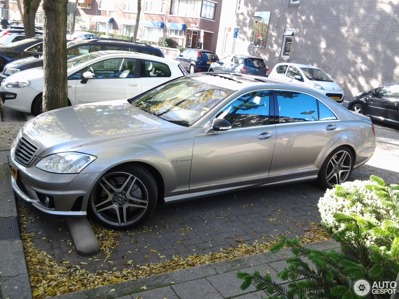 Mercedes-Benz S 65 AMG V221