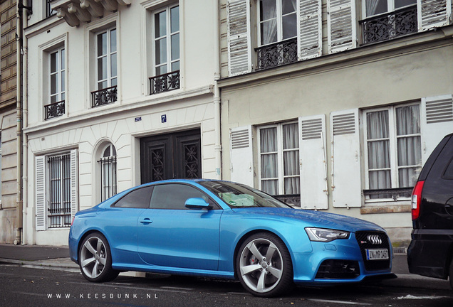 Audi RS5 B8 2012