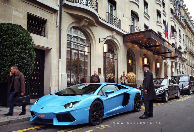 Lamborghini Aventador LP700-4