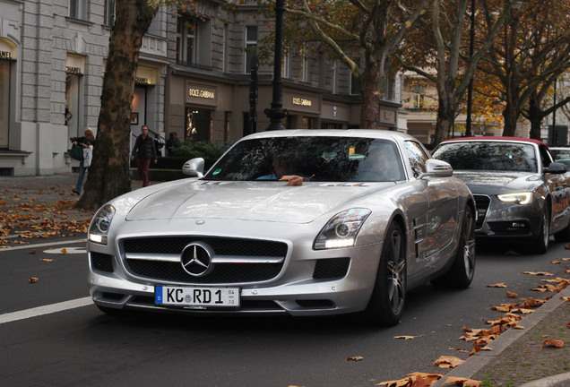 Mercedes-Benz SLS AMG