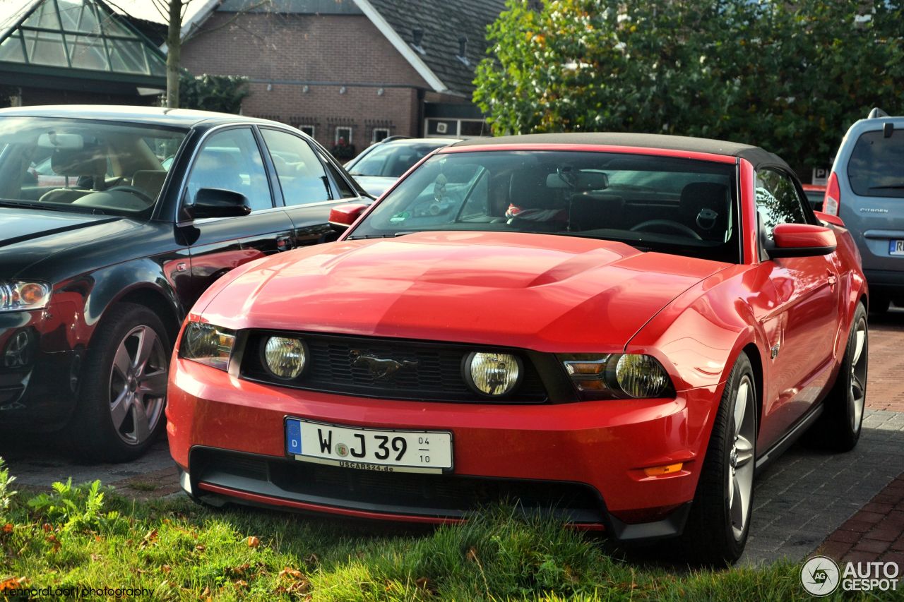 Ford Mustang GT Convertible 2010